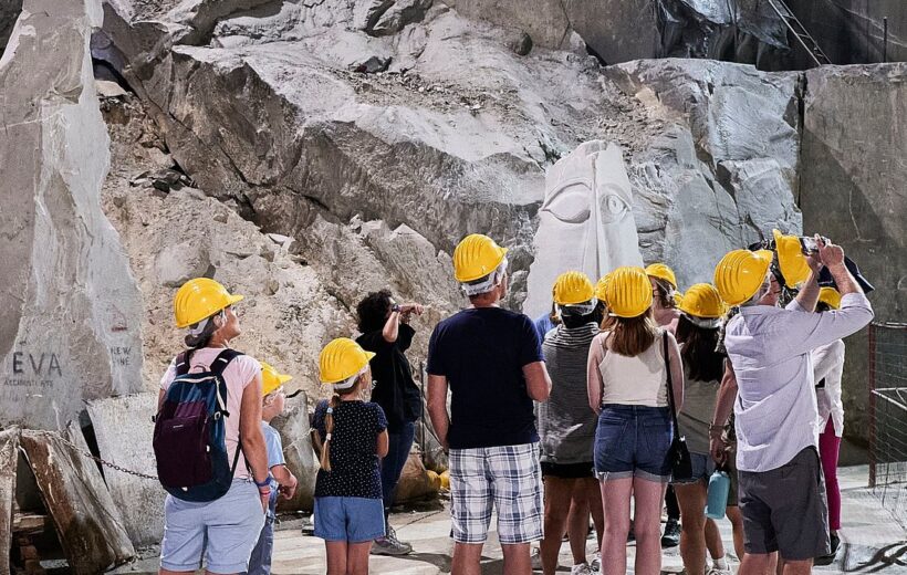 Marble Quarries Carrara Private Tour by Minivan Mercedes & Tasting of local products